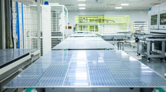 Pannello solare HJT di 550W di tipo N con alta efficienza del pannello TUV e design tutto nero